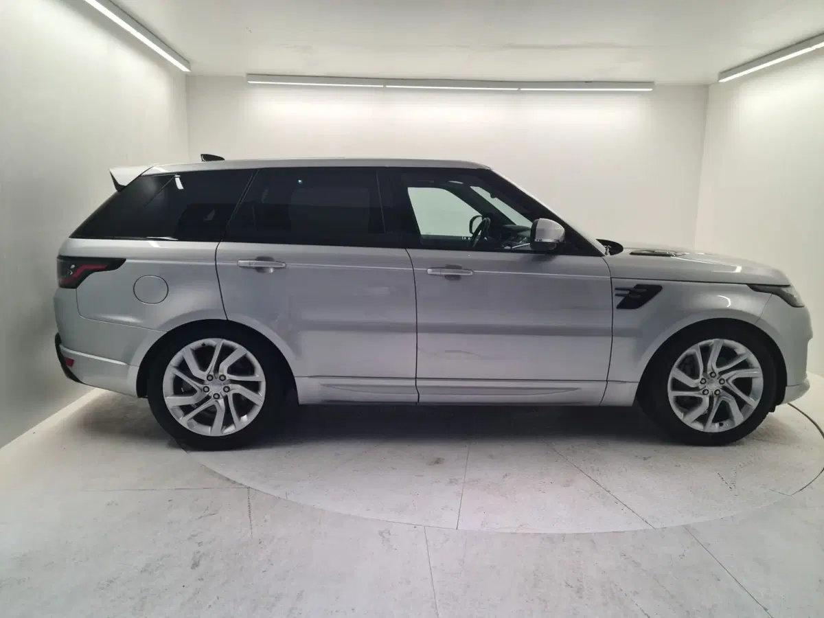 Land Rover Range Rover Sport usata a Bergamo (2)