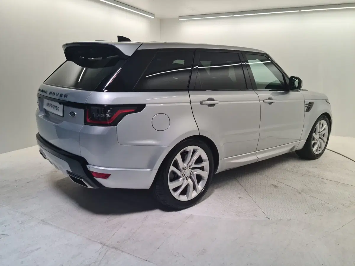 Land Rover Range Rover Sport usata a Bergamo (7)