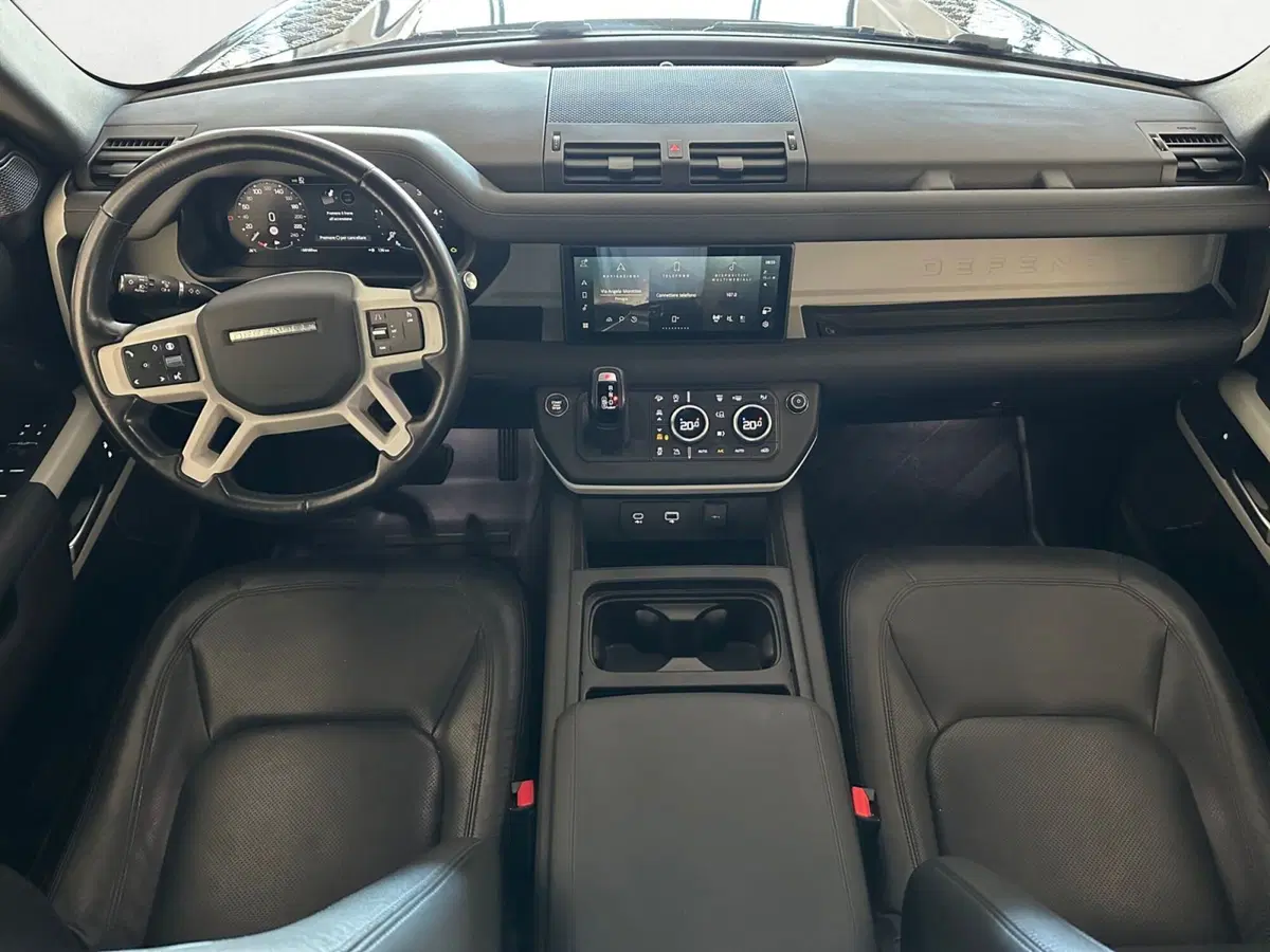 Land Rover Defender usata a Perugia (4)