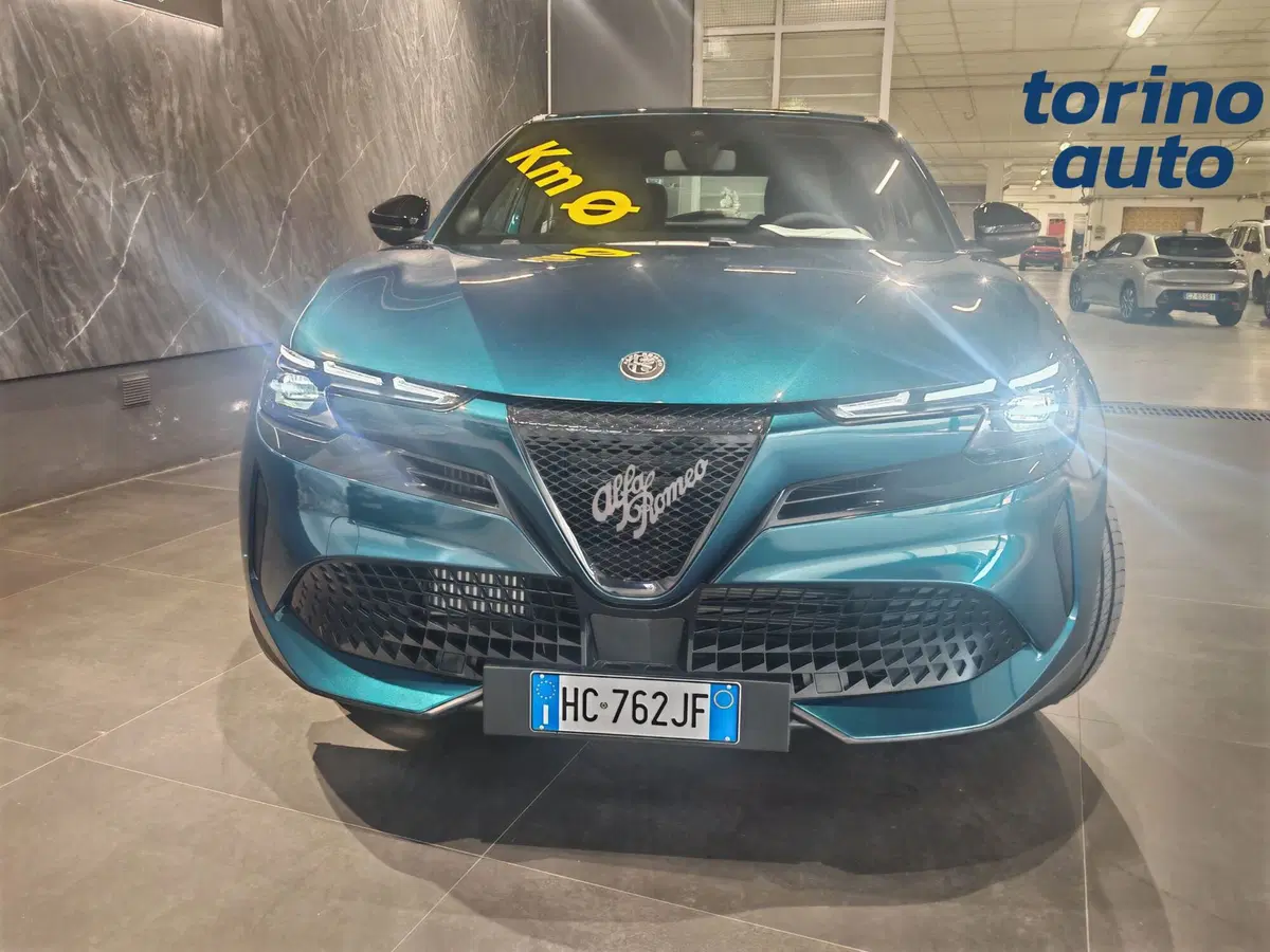 Alfa Romeo Junior nuova a Torino (2)