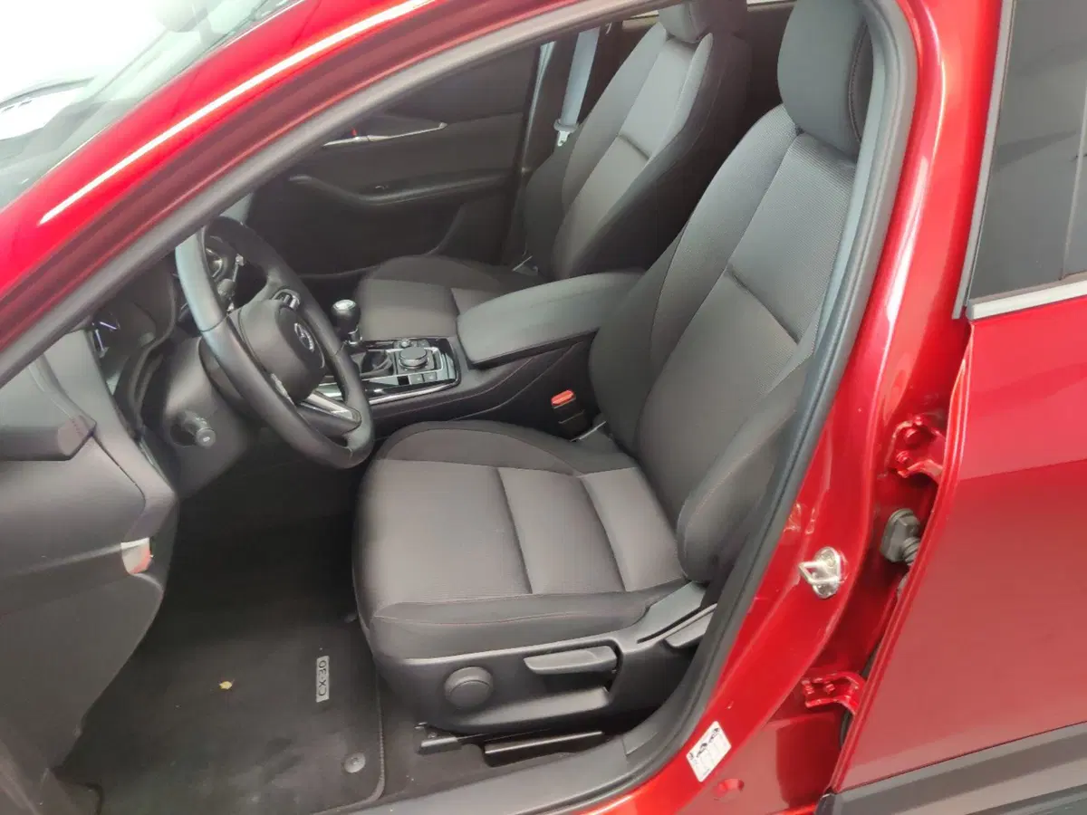 Mazda CX-30 usata a Arezzo (13)