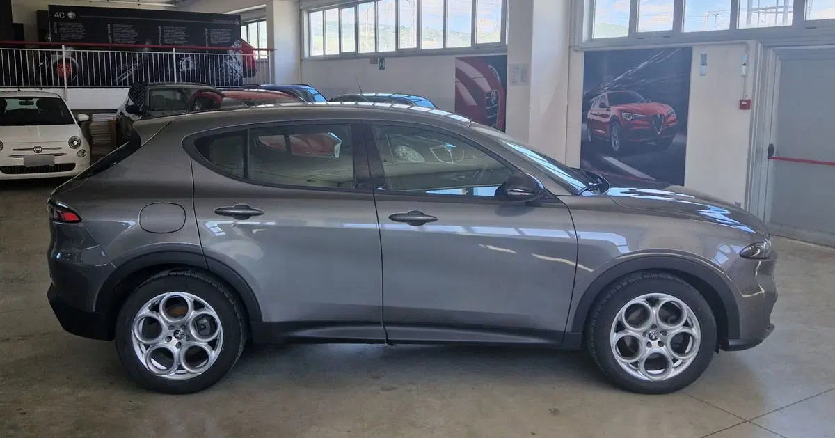 Alfa Romeo Tonale usata a Terni (6)