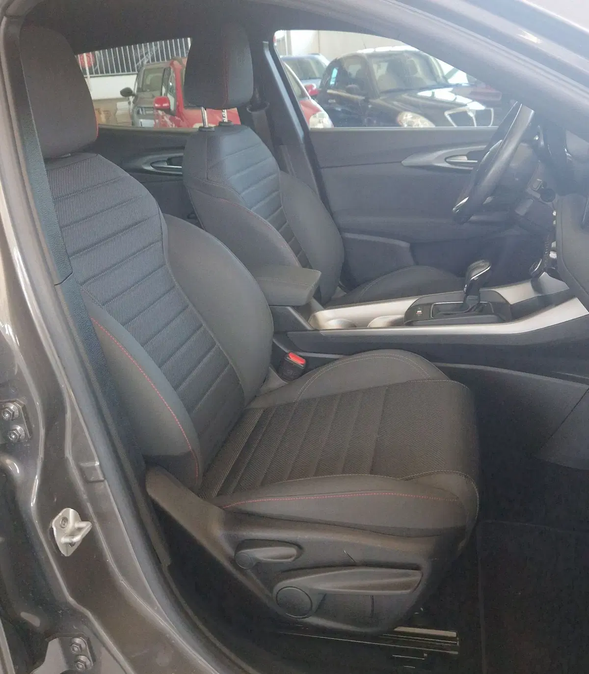 Alfa Romeo Tonale usata a Terni (8)