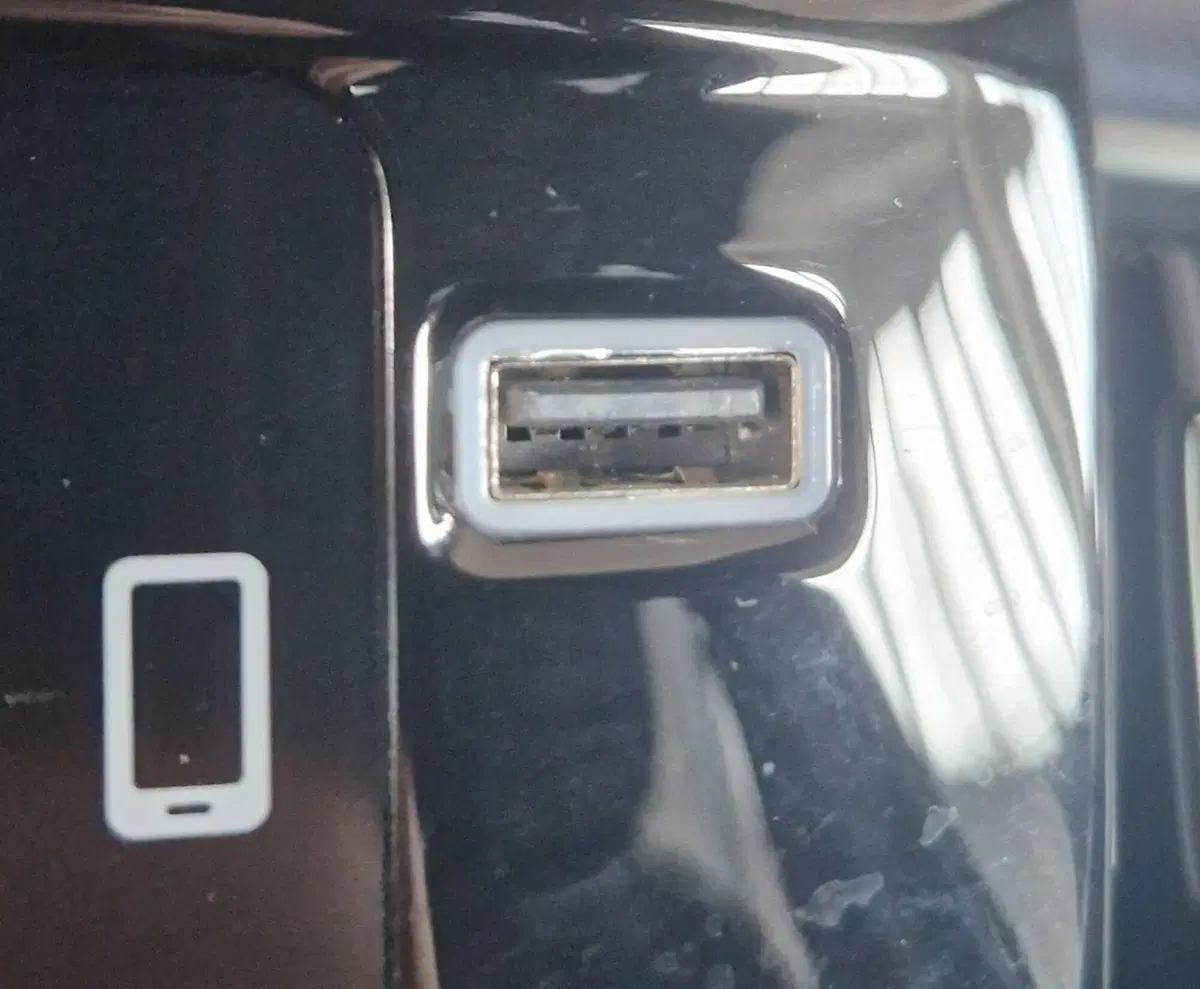 Lancia Ypsilon usata a Terni (13)