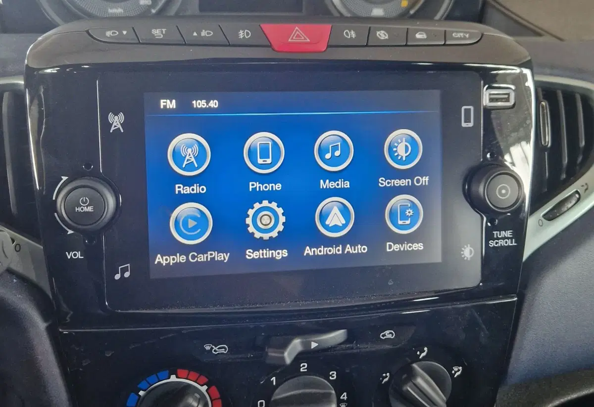 Lancia Ypsilon usata a Terni (14)