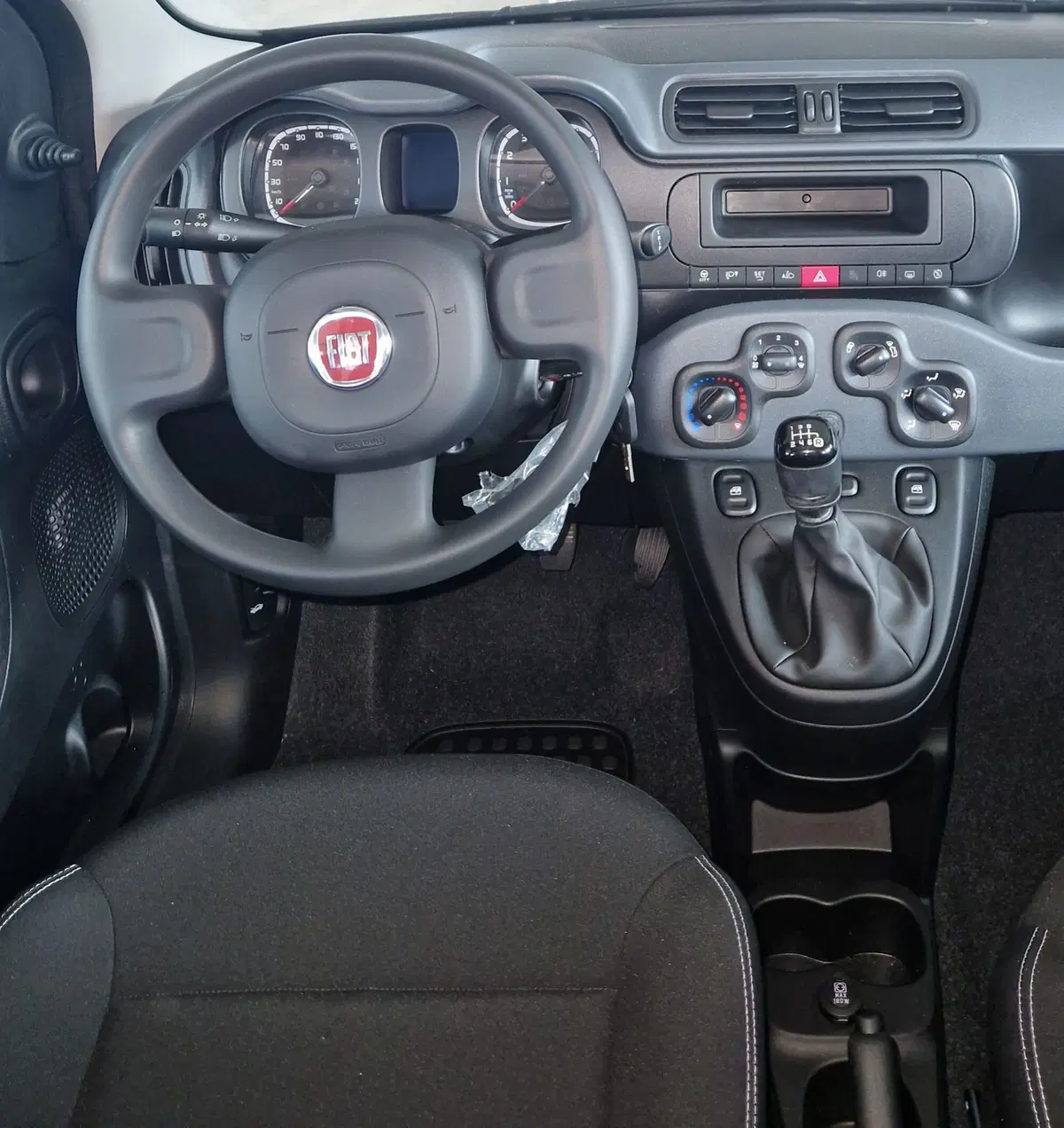 Fiat Panda Cross nuova a Terni (11)