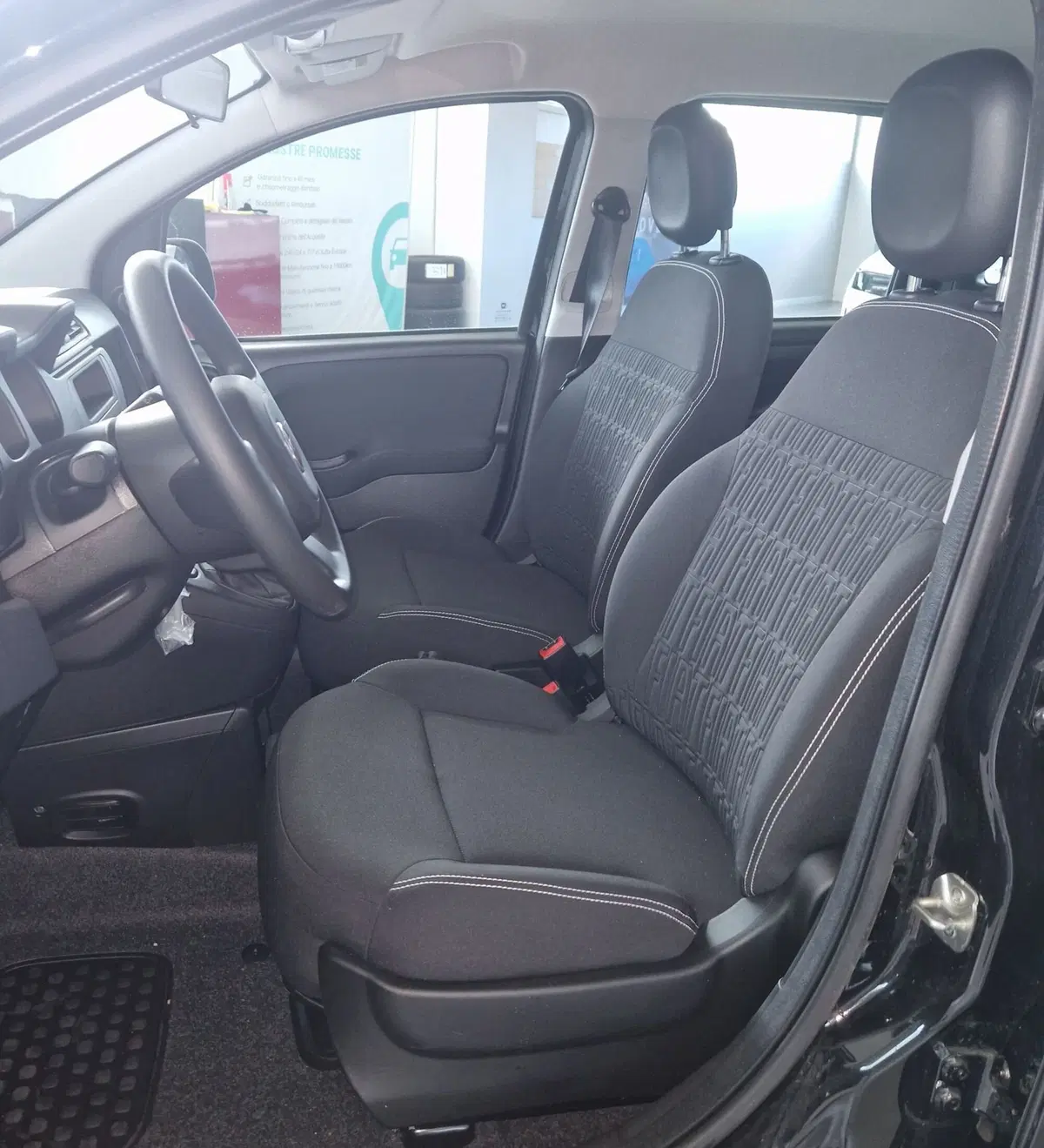 Fiat Panda Cross nuova a Terni (7)