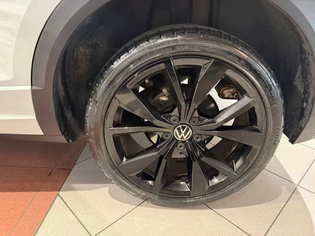 Volkswagen T-Roc usata a Genova (15)