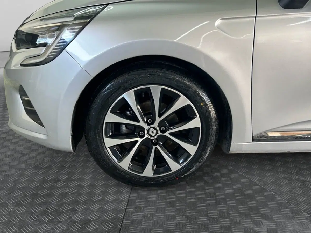 Renault Clio usata a Roma (9)