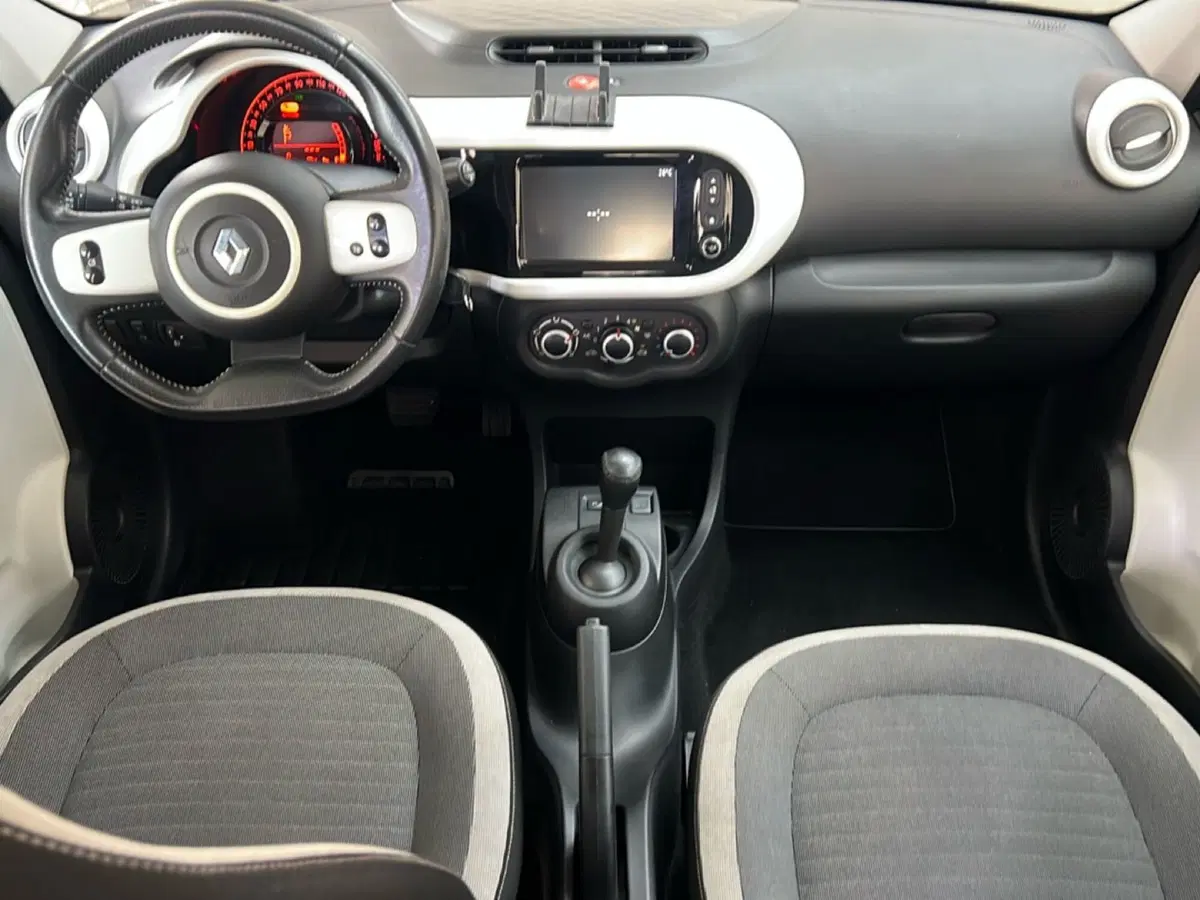 Renault Twingo usata a Roma (11)