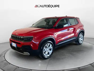 Jeep Avenger 1.2 turbo e-hybrid mhev Altitude fwd 110cv edct6 del 2024 usata a Roma