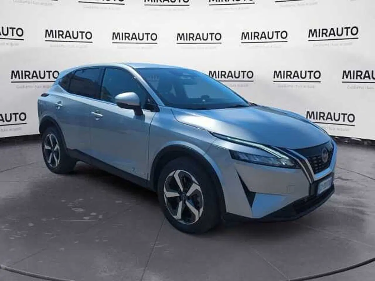 Nissan Qashqai usata a Roma