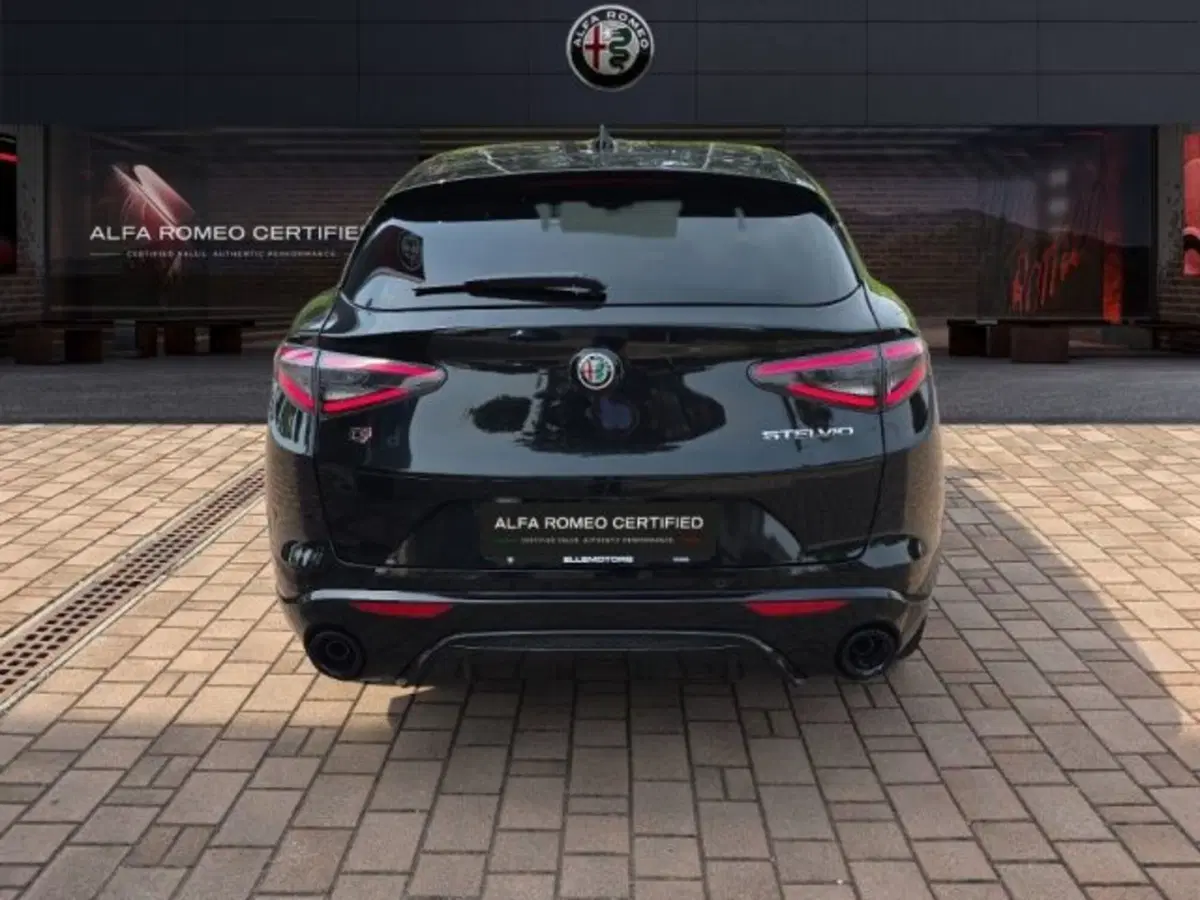 Alfa Romeo Stelvio usata a Monza e Brianza (5)