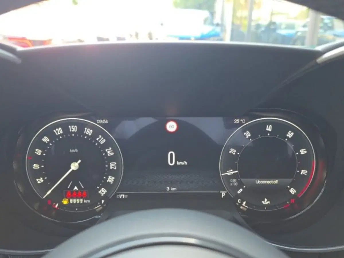 Alfa Romeo Giulia nuova a Monza e Brianza (10)