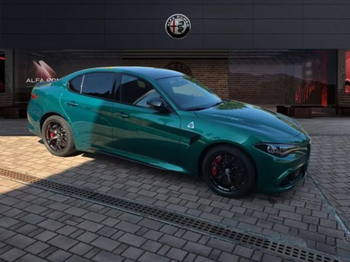 Alfa Romeo Giulia nuova a Monza e Brianza (3)