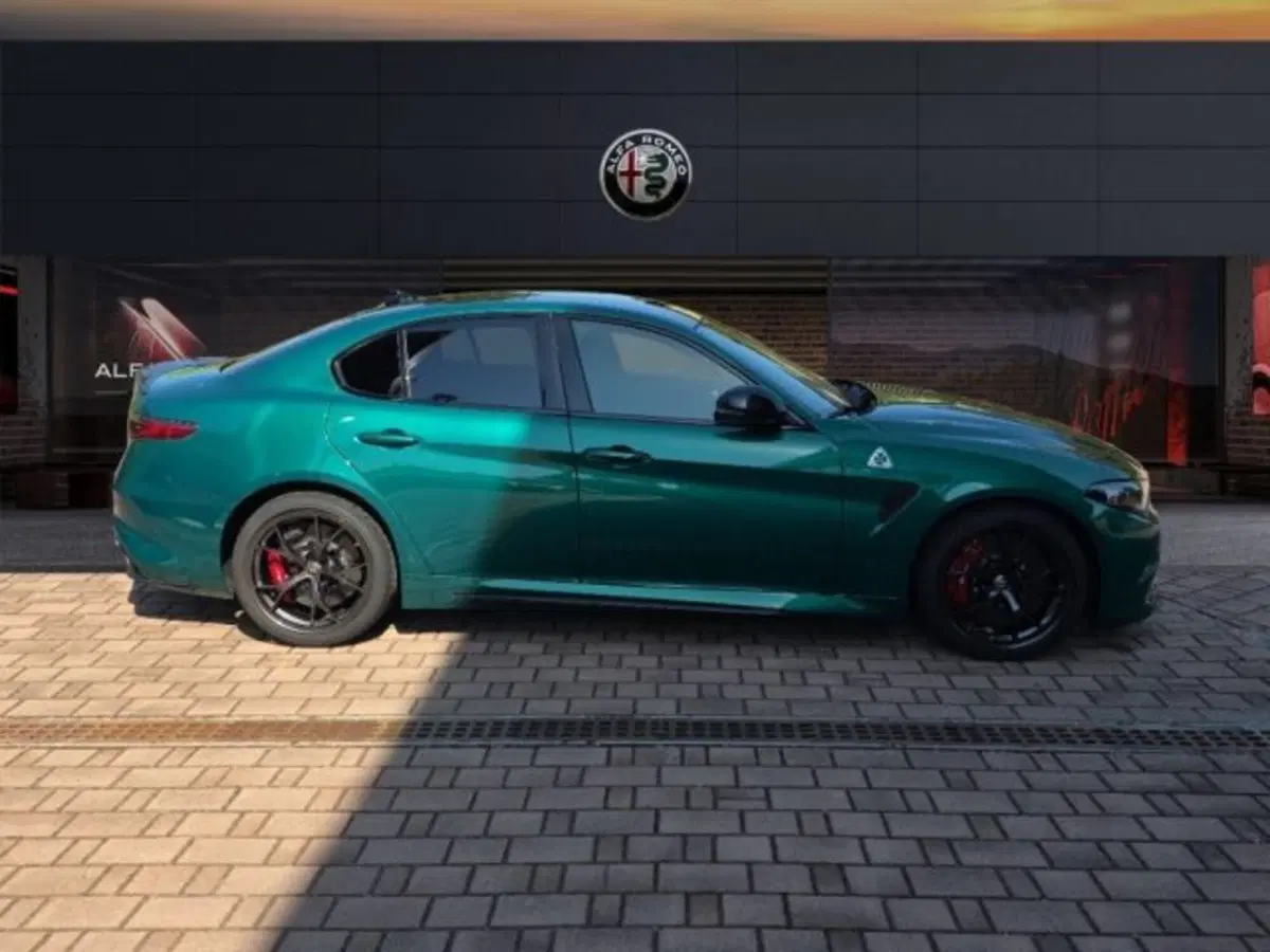 Alfa Romeo Giulia nuova a Monza e Brianza (4)