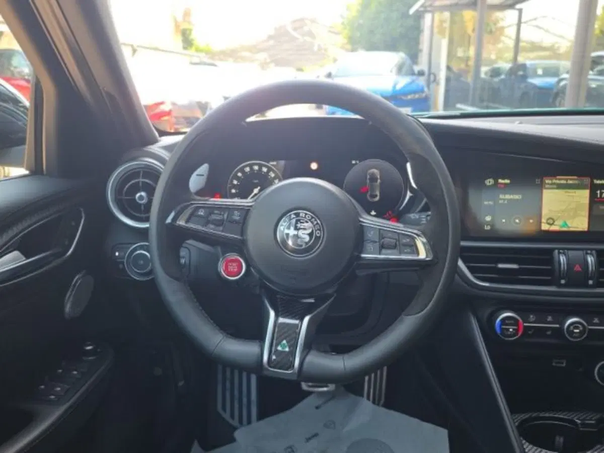 Alfa Romeo Giulia nuova a Monza e Brianza (9)