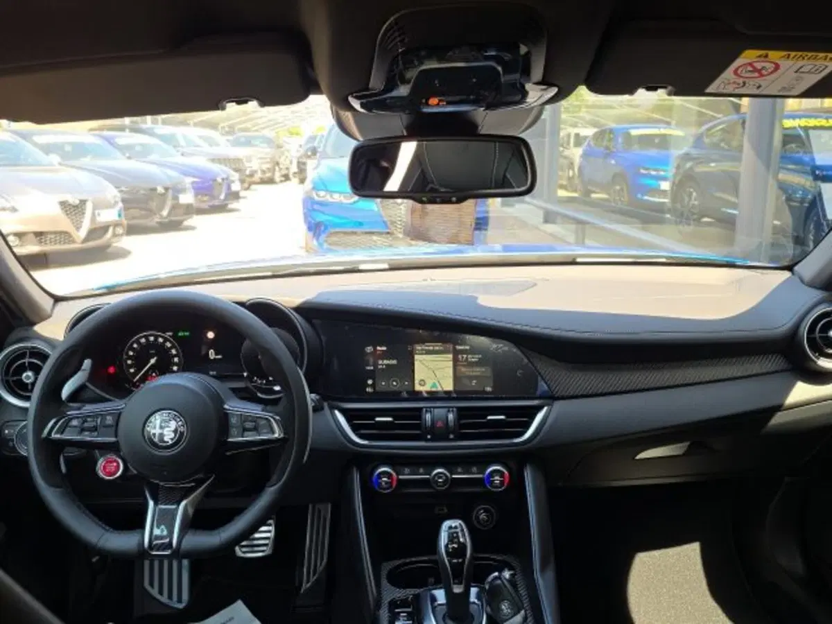 Alfa Romeo Giulia nuova a Monza e Brianza (8)