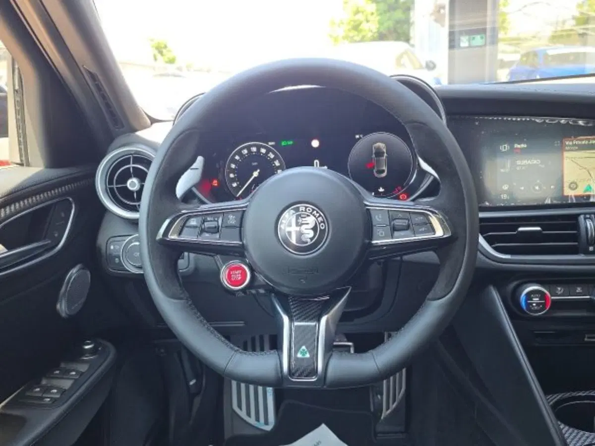 Alfa Romeo Giulia nuova a Monza e Brianza (9)