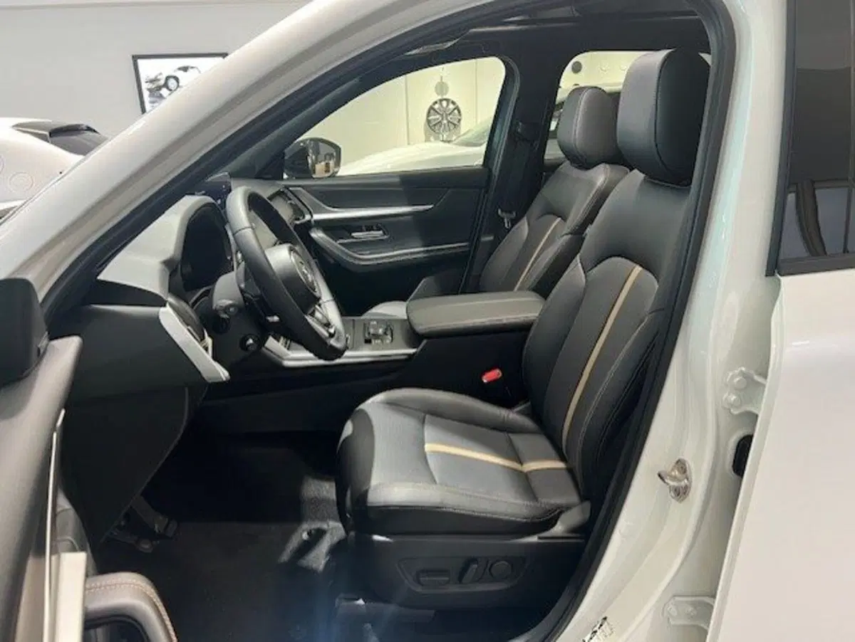 Mazda CX-60 nuova a Cuneo (11)