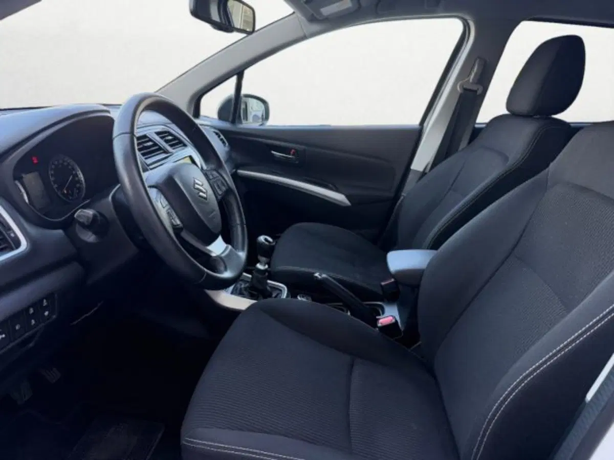 Suzuki S-Cross usata a Treviso (10)