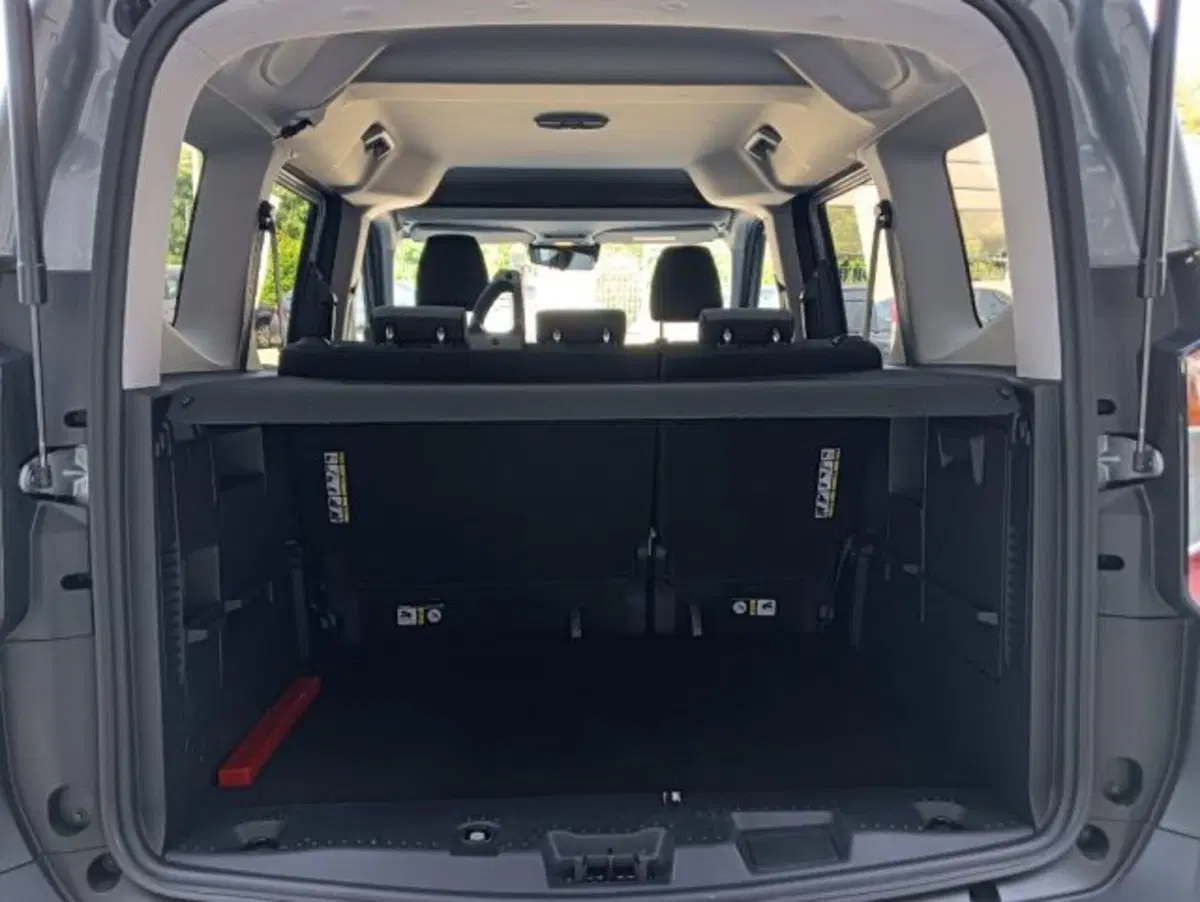Ford Tourneo Courier usata a Brescia (12)