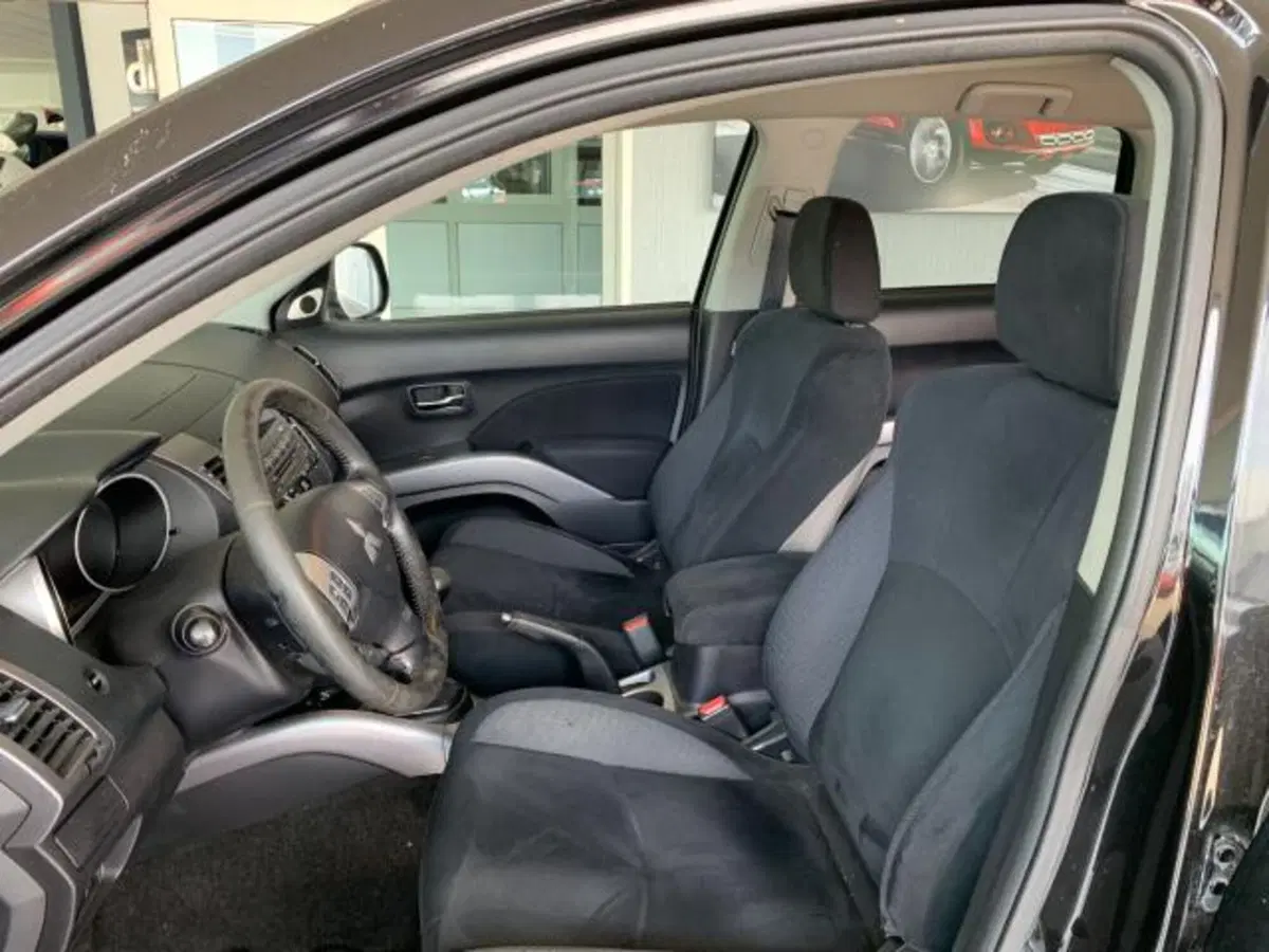 Mitsubishi Outlander usata a Trieste