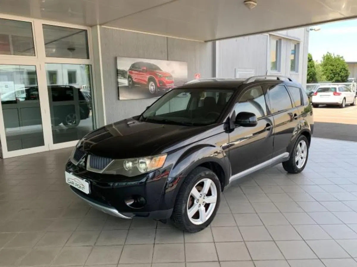 Mitsubishi Outlander usata a Trieste (11)