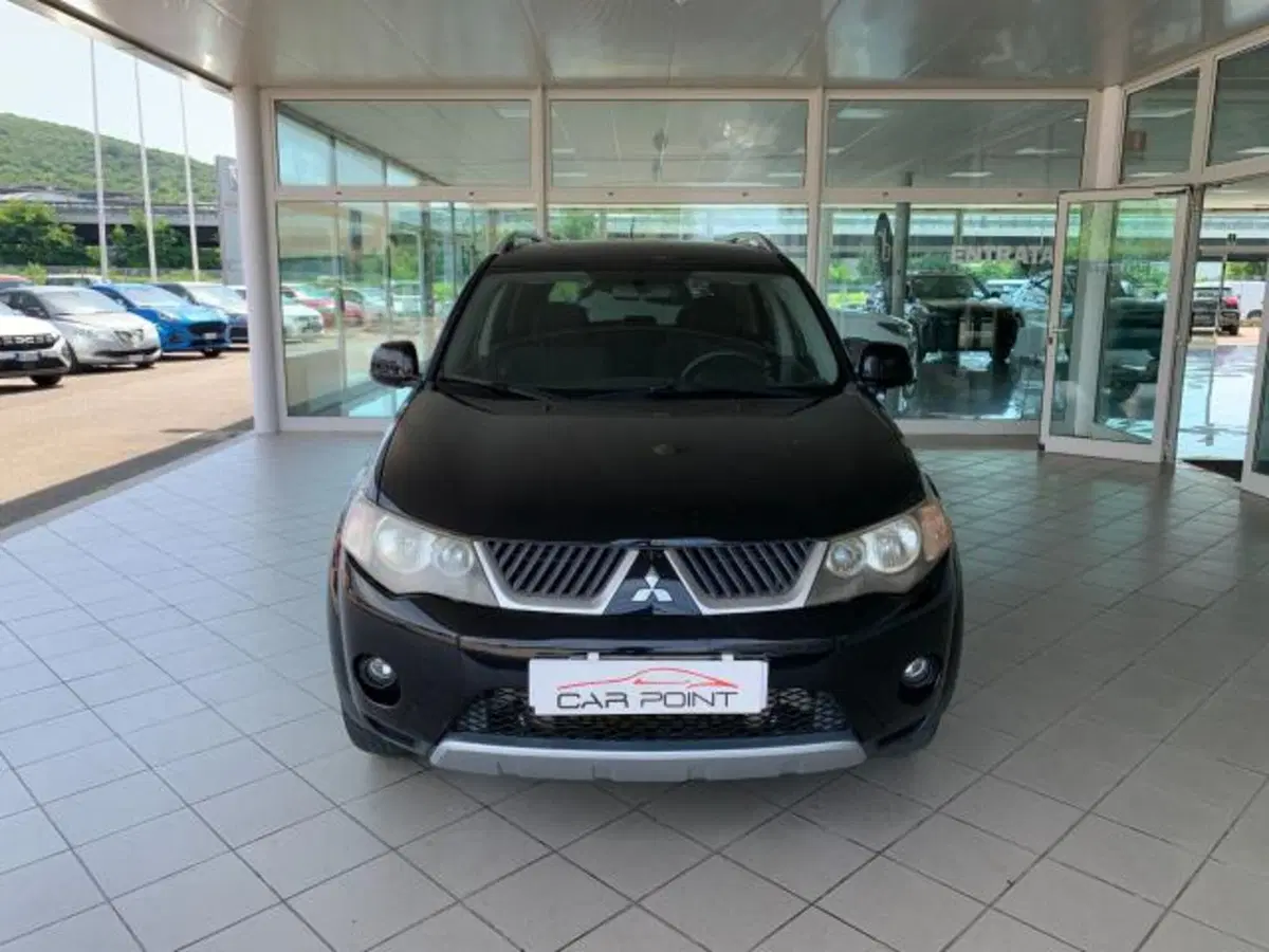 Mitsubishi Outlander usata a Trieste (14)