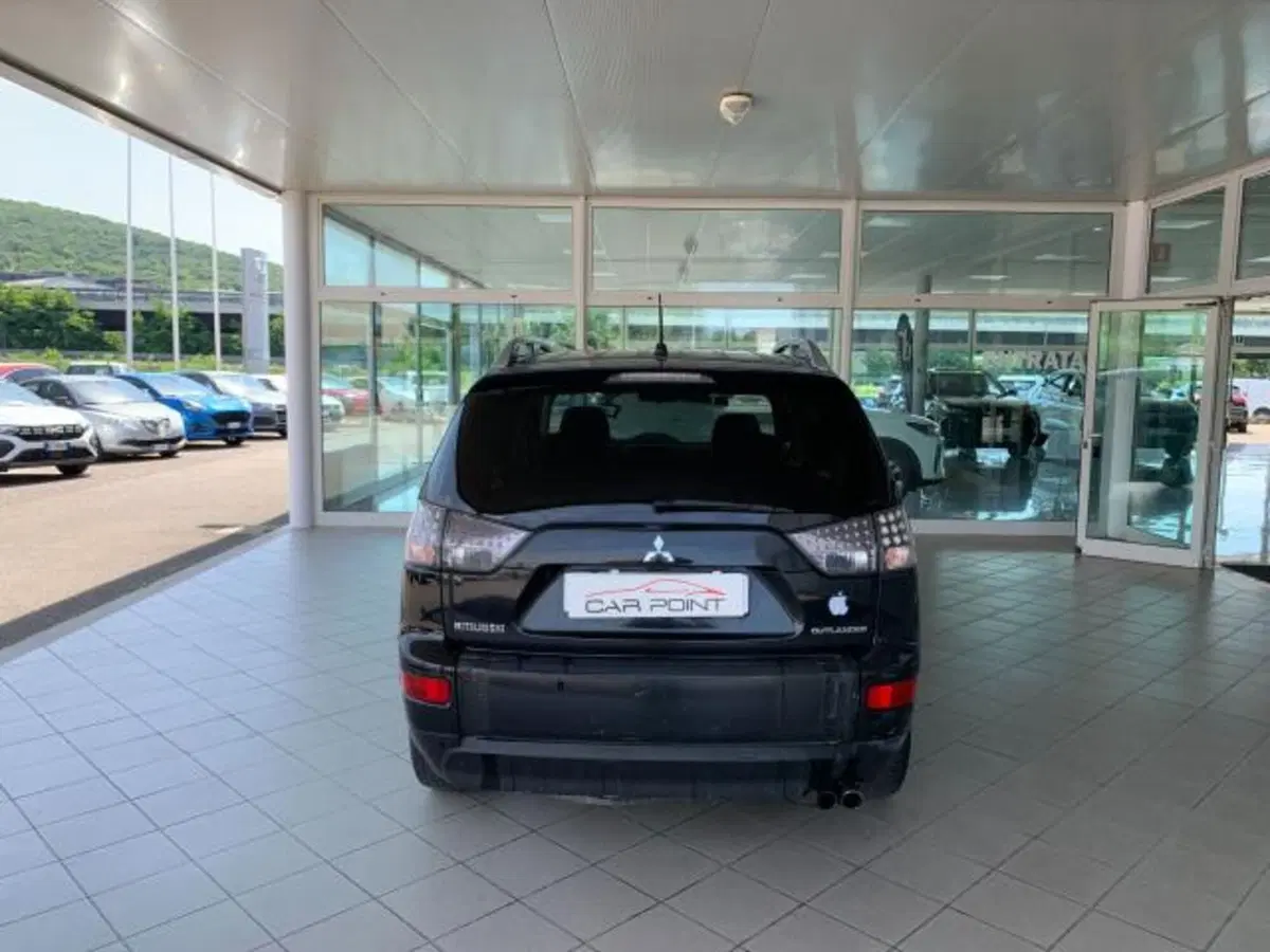 Mitsubishi Outlander usata a Trieste (18)