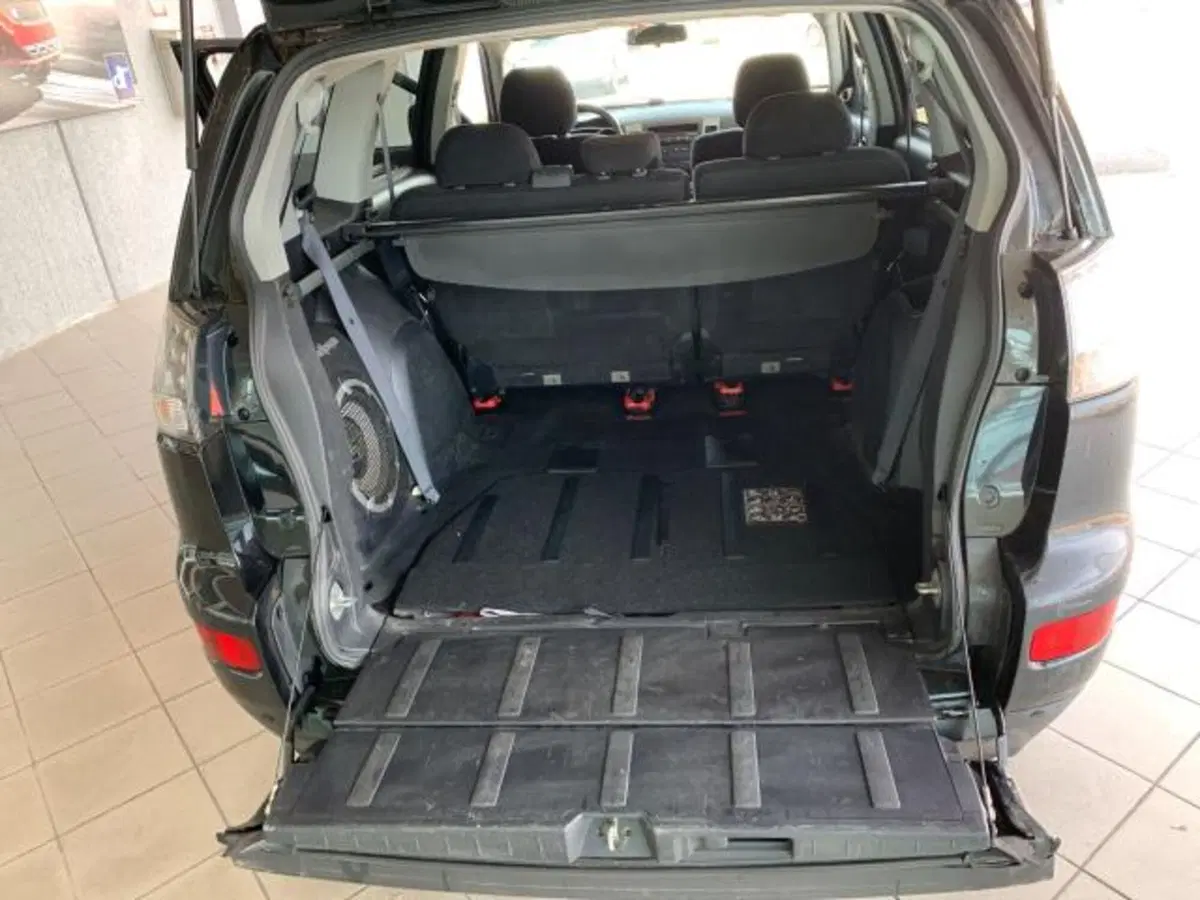 Mitsubishi Outlander usata a Trieste (5)