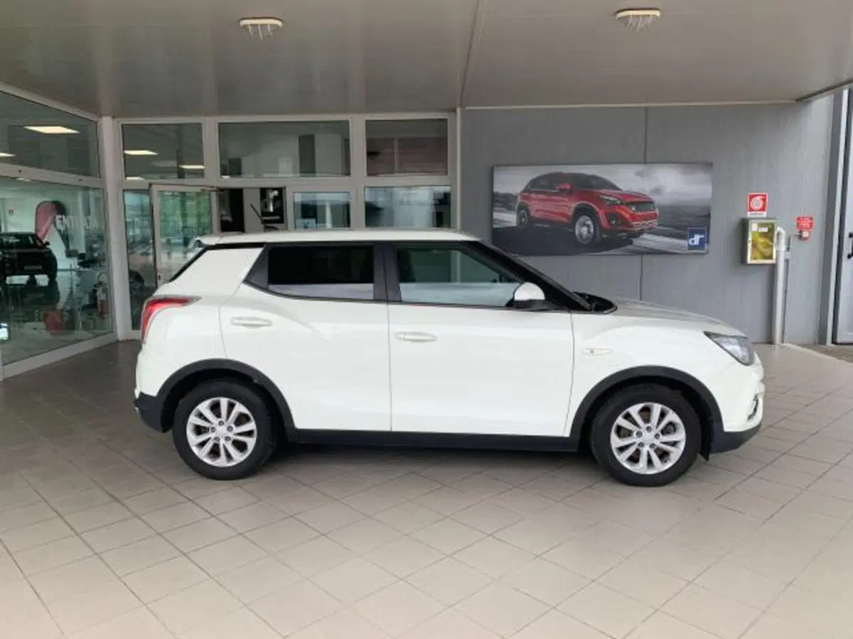 Ssangyong Tivoli usata a Trieste (15)