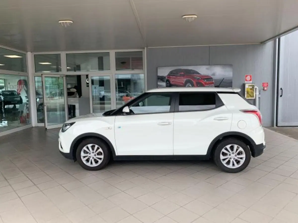 Ssangyong Tivoli usata a Trieste (18)