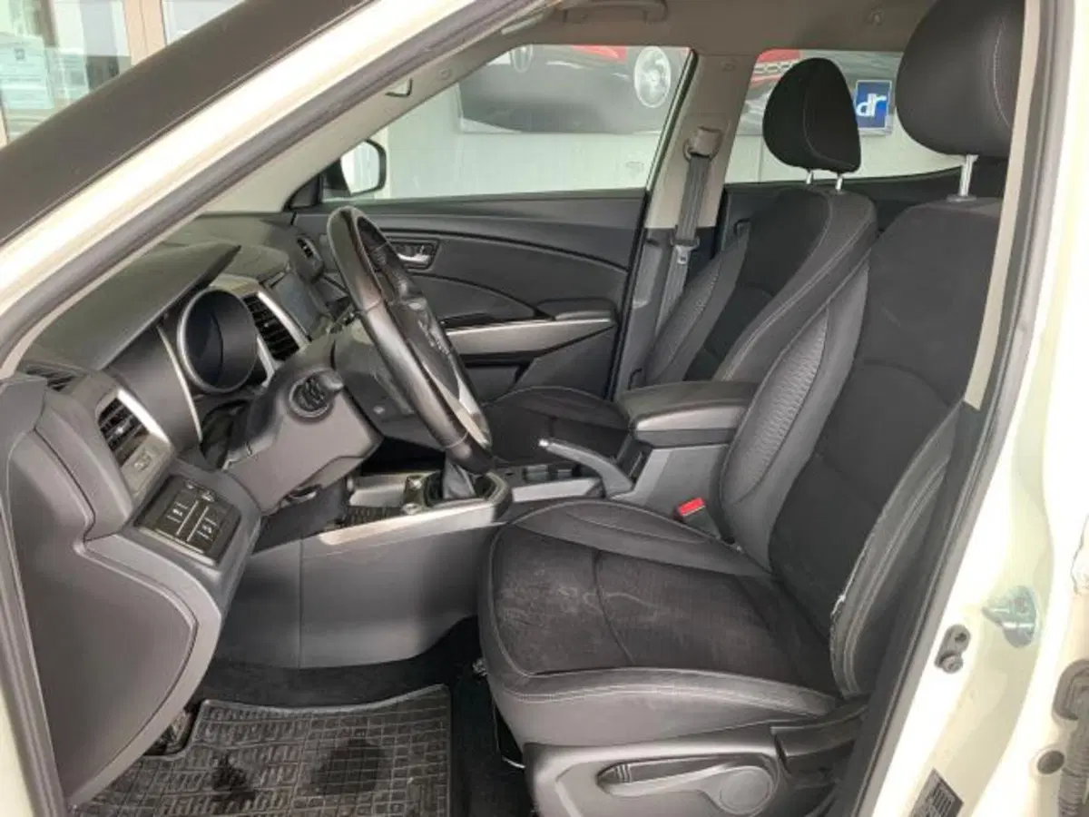 Ssangyong Tivoli usata a Trieste (9)