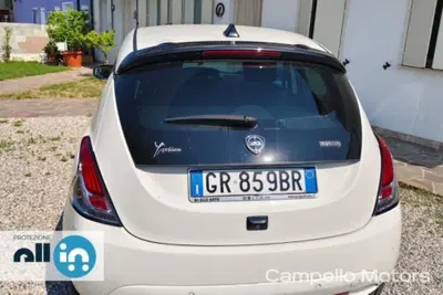 Lancia Ypsilon 1.0 FireFly 5 porte S&amp;S Hybrid Gold Plus del 2023 usata a Venezia