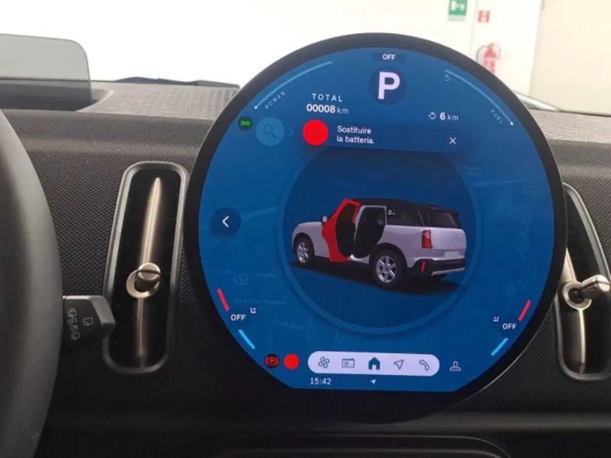 MINI Mini Countryman nuova a Verona (13)