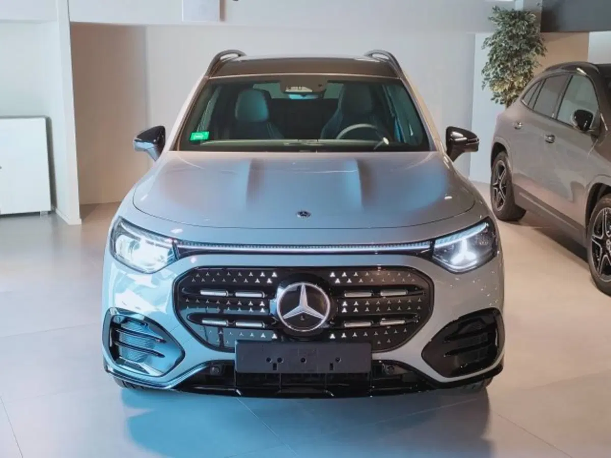 Mercedes-Benz GLB nuova a Teramo (2)