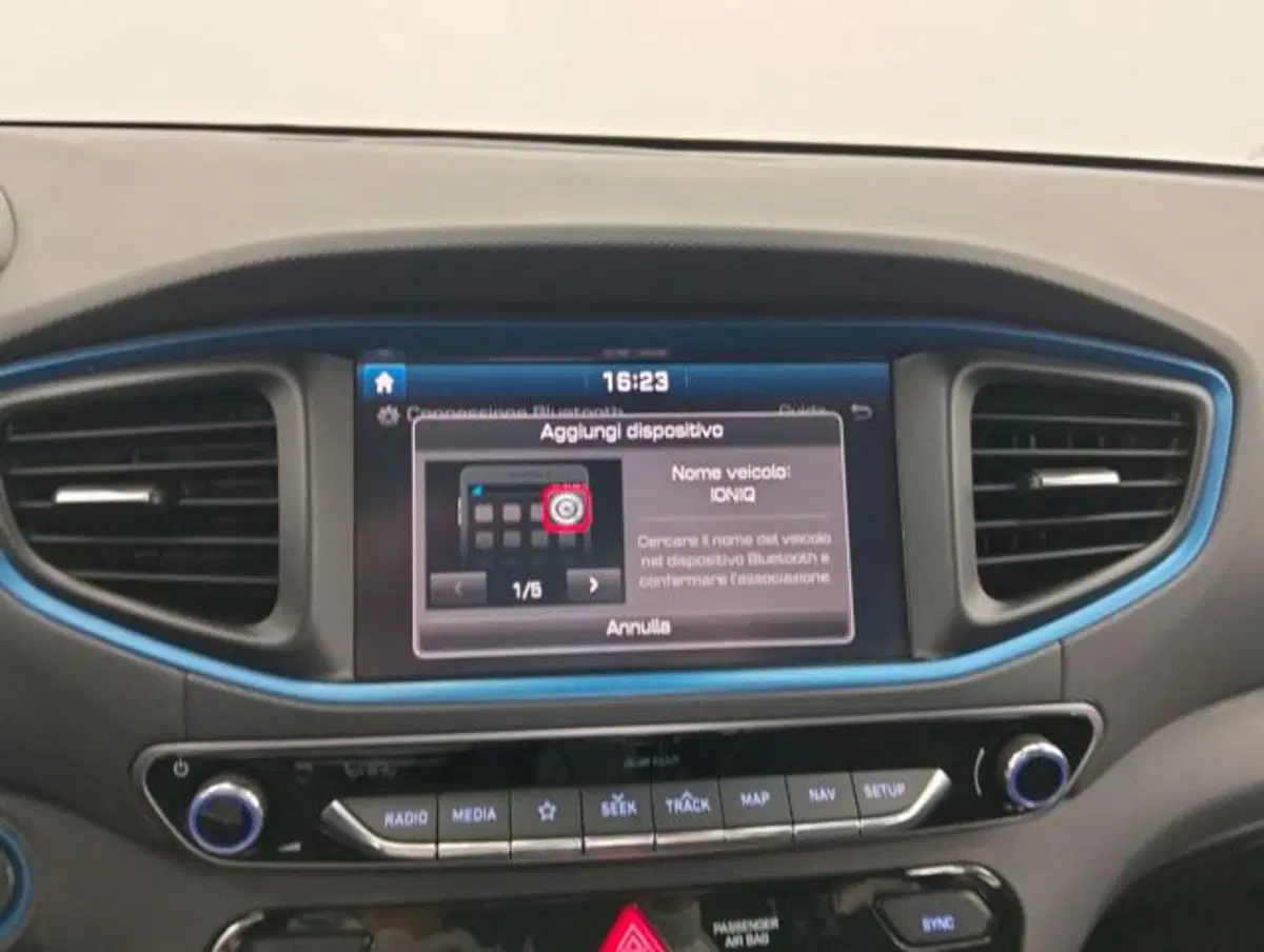 Hyundai Ioniq usata a Como (15)