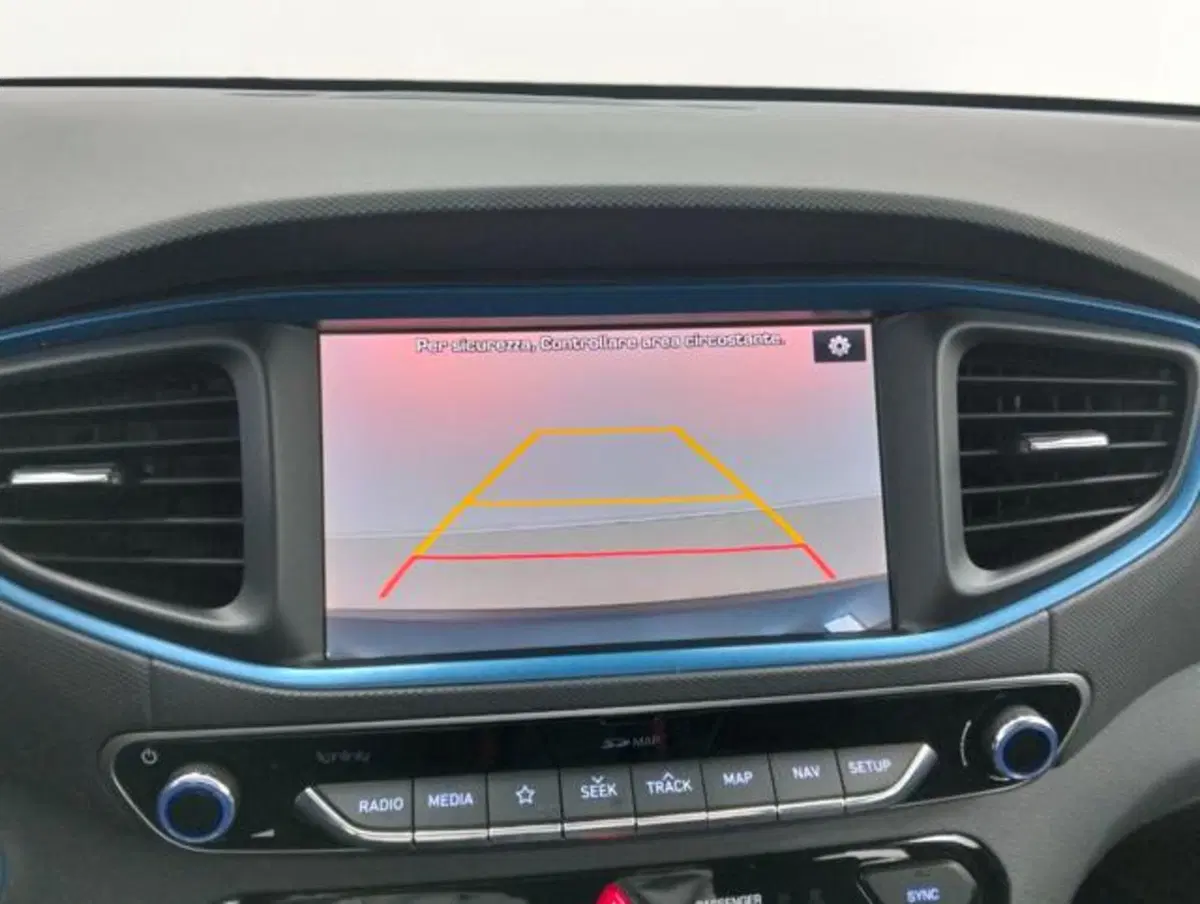 Hyundai Ioniq usata a Como (16)