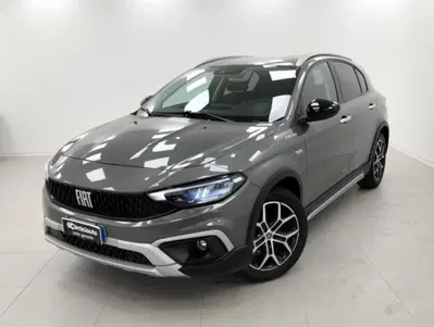 Fiat Tipo Tipo 5p 1.0 t3 Cross 100cv del 2022 usata a Lurate Caccivio