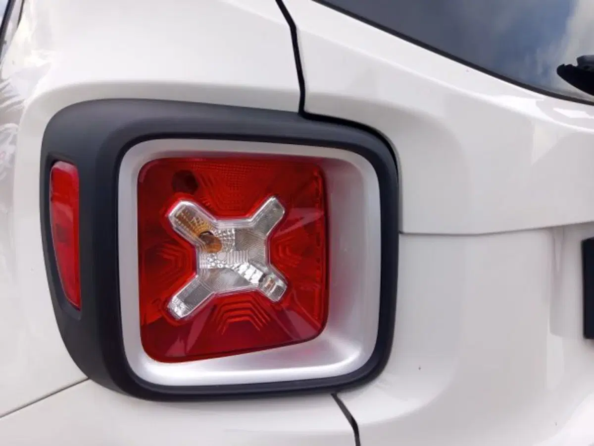 Jeep Renegade usata a Frosinone (16)