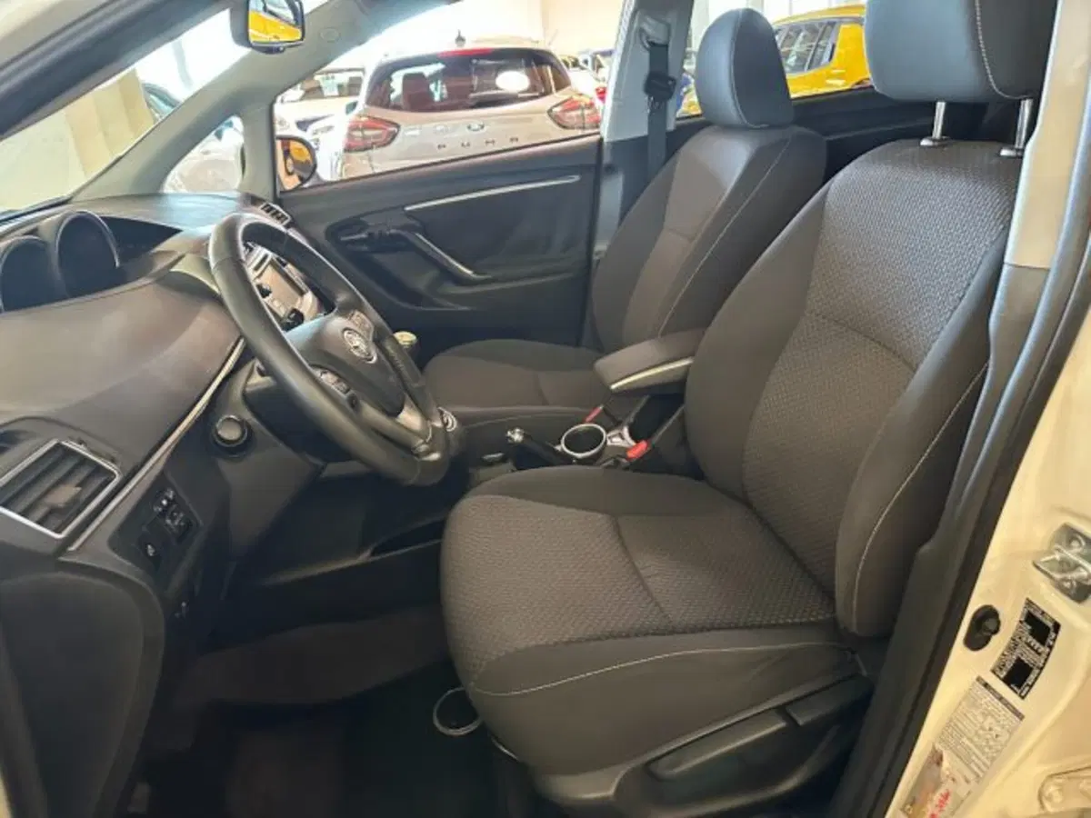 Toyota Verso usata a Vicenza (9)