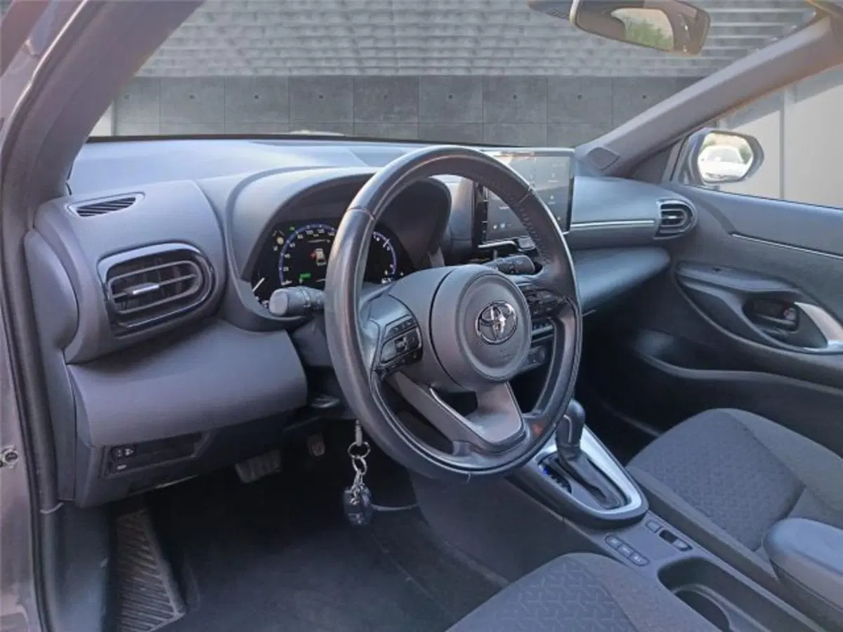 Toyota Yaris Cross usata a Bari (10)