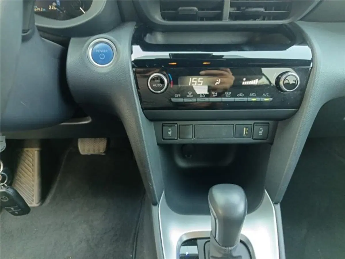 Toyota Yaris Cross usata a Bari (20)