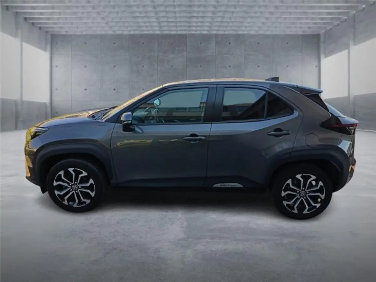 Toyota Yaris Cross usata a Bari (7)