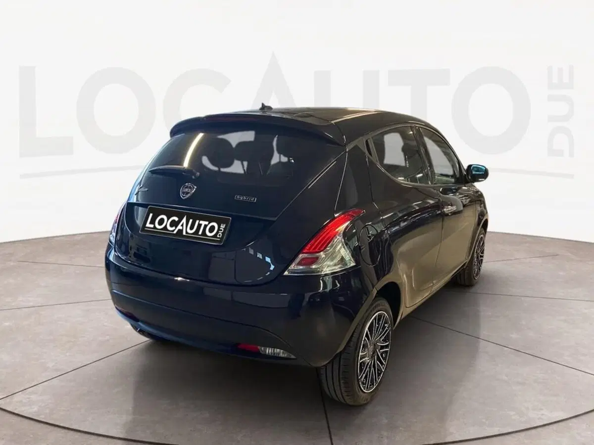 Lancia Ypsilon usata a Torino (4)