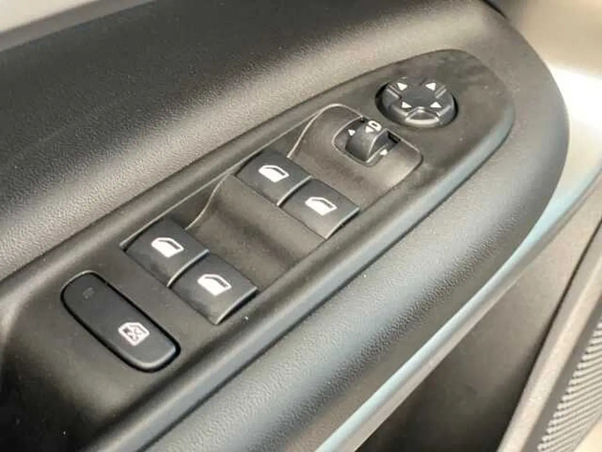Jeep Avenger usata a Venezia (19)