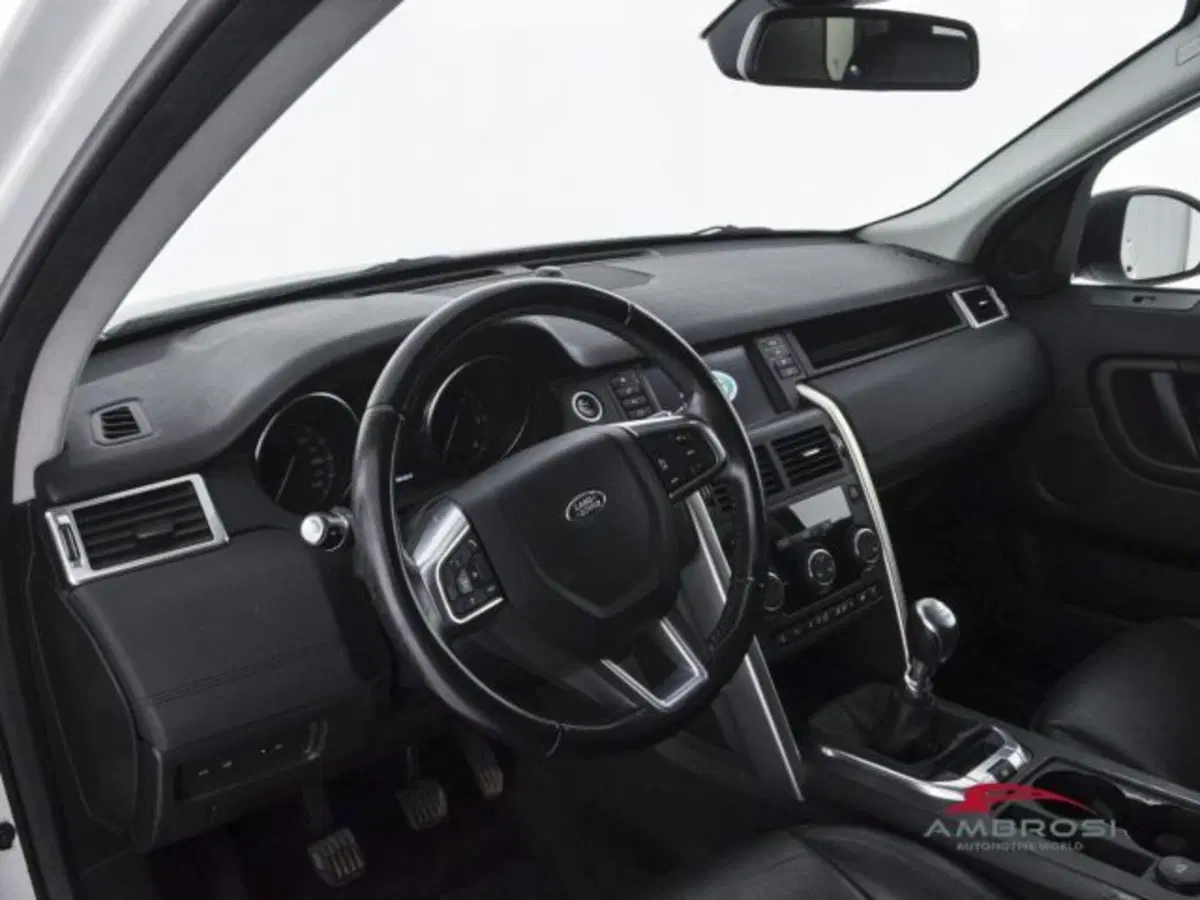 Land Rover Discovery Sport usata a Perugia (8)