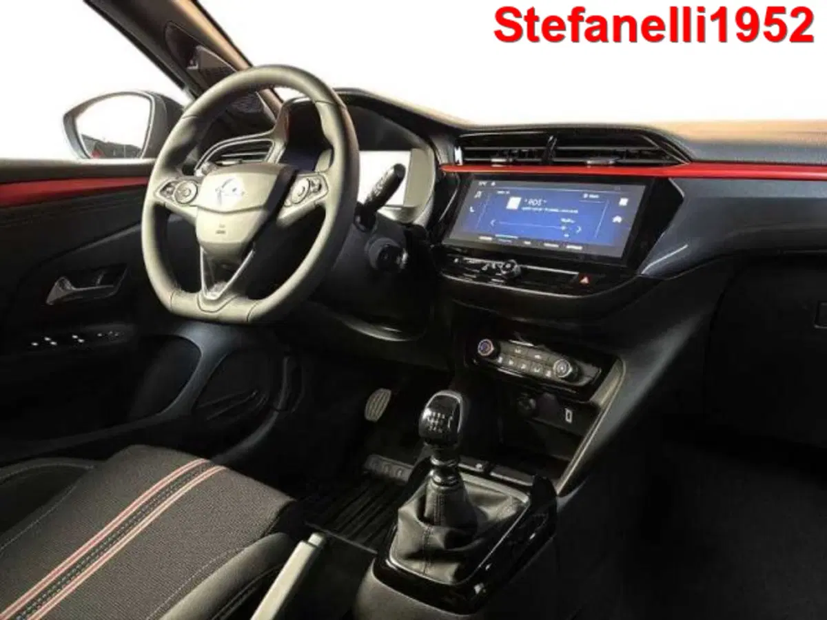Opel Corsa nuova a Bologna (15)