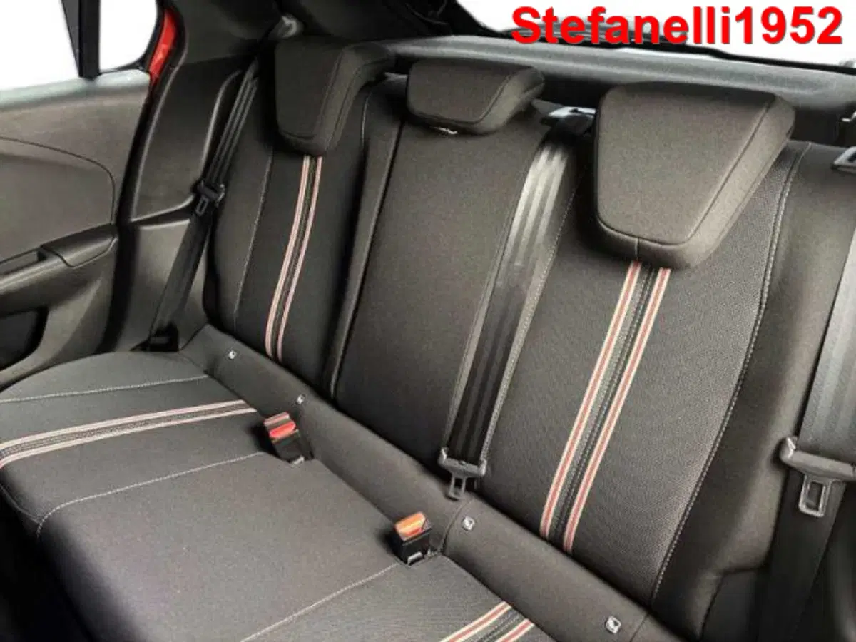 Opel Corsa nuova a Bologna (9)